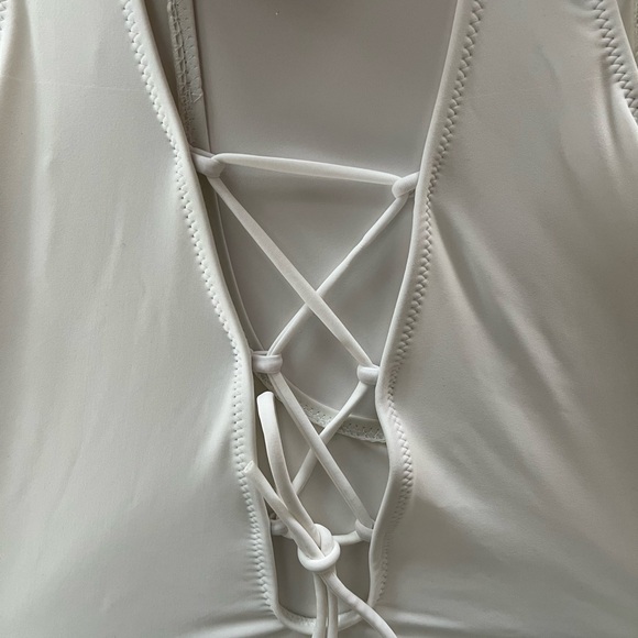 White One-Piece Swimsuit Deep V with Lace-up Front Size Small NWT - Picture 2 of 5